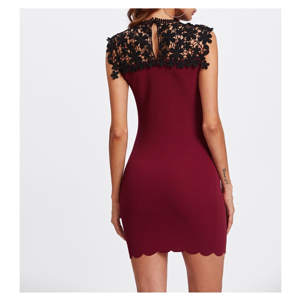 LAST ONE! Red Black Lace Neckline Bodycon Dress - Picture 4 of 5